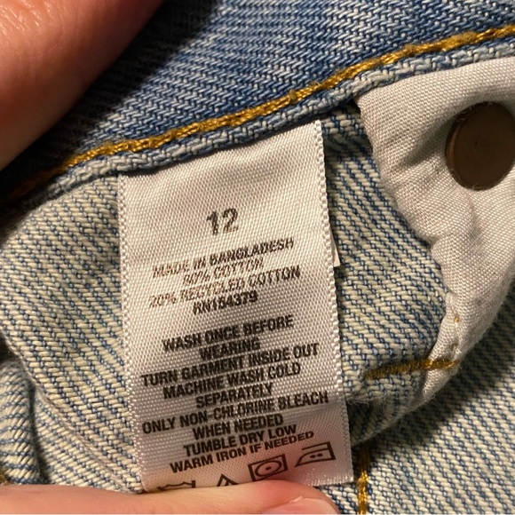 90s High-Rise Cutoff Denim Shorts - Picture 5 of 6